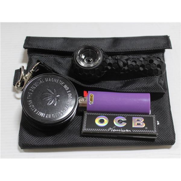SMOKERS BUNDLE W/ BLACK CARRY BAG