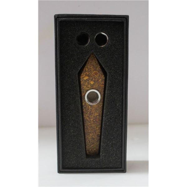 NEW STONE PIPE W/ SCREENS; GOLDEN SILK JADE