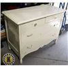 Image 2 : 1940S ERA DRESSER