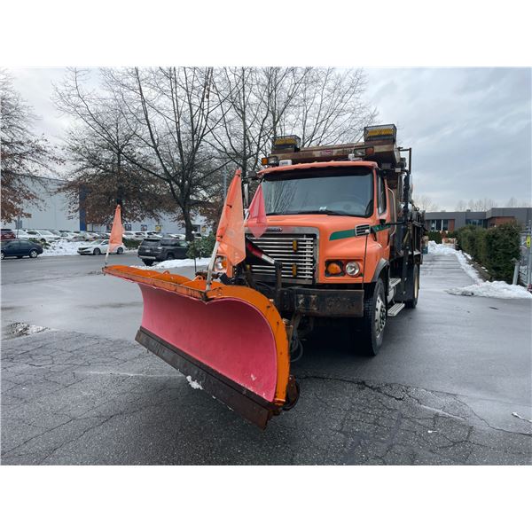 2006 FREIGHTLINER MM1060425, 5 TON DUMP W/PLOW & SALTER VIN 1FVAC3DA06HW64586