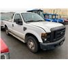 Image 2 : 2009 FORD F250 XL, 2DR PICKUP, WHITE, VIN 1FTNF20579EA93238