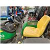 Image 2 : 2006 JOHN DEERE 400X TRACTOR W/BUCKET, GREEN, SERIAL #LV4120P317045