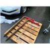 Image 1 : PAIR OF 4' FORKLIFT FORKS