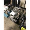 Image 2 : HONDA GAS POWERED PRESSURE WASHER WITH HOSE & WAND