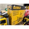Image 2 : DEWALT DWE7485 ELECTRIC 8-1/4" PORTABLE TABLE SAW WITH 24-1/2" RIP CAPACITY