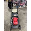 Image 2 : HONDA HRC216 GAS POWERED WALK BEHIND LAWN MOWER WITH BAG