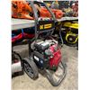 Image 3 : HONDA GC160 MOBILE GAS POWERED PRESSURE WASHER WITH HOSE AND WAND