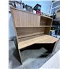 Image 2 : OAK EXECUTIVE DESK WITH 2 DOOR STORAGE HUTCH