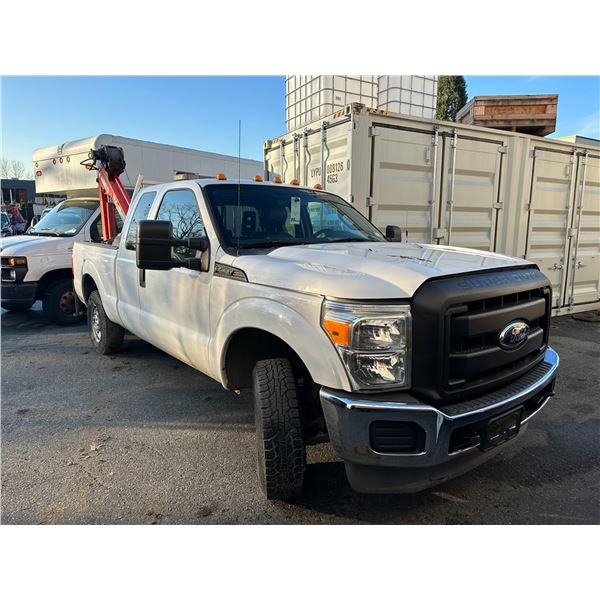 2011 FORD F250 XL, 2DR XTEND CAB, WHITE, VIN 1FT7X2B60BEA60843