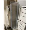 Image 2 : WHITE L-SHAPED EXECUTIVE DESK WITH 3 DRAWER MOBILE PEDESTAL AND PRIVACY SCREEN