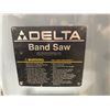 Image 2 : DELTA INDUSTRIAL ELECTRIC VERTICAL WOOD CUTTING BAND SAW