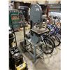Image 3 : DELTA INDUSTRIAL ELECTRIC VERTICAL WOOD CUTTING BAND SAW