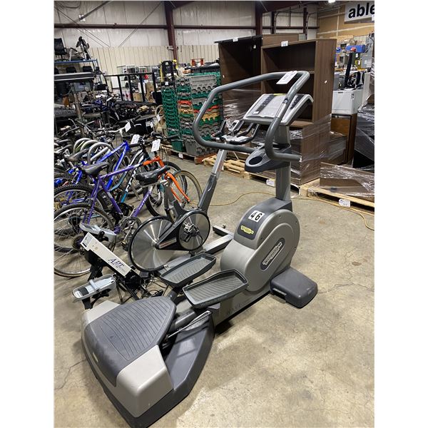 TECHNOGYM WAVE COMMERCIAL ELLIPTICAL