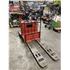 Image 2 : RAYMOND 112TM-FRE60L 24V 6000LBS CAPACITY INDUSTRIAL SINGLE PALLET ELECTRIC RIDE ON PALLET JACK