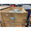 Image 2 : CRATE OF 8 PROFESSIONAL CLAMP ON HALOGEN FILM LIGHTING WITH BULBS
