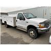 Image 2 : 1999 FORD F350 UTILITY, V8 SUPER DUTY, WHITE, DIESEL, VIN 1FDWF37F4XEC12977