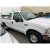 Image 2 : 2004 FORD F250, XL SUPER DUTY, 2DR PICK UP, WHITE, VIN 1FTNF20L14EB53022