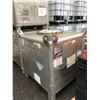 Image 2 : STAINLESS STEEL 240 GAL INDUSTRIAL LIQUID TRANSPORT CONTAINER WITH LID & LOCK RING