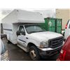 Image 2 : 2004 FORD F450 XLT SUPER DUTY, 2DR CUBE VAN, WHITE, VIN 1FDXF46P44ED62085