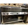 Image 2 : VOLLRATH SERVE WELL 3 BAY COMMERCIAL STAINLESS STEEL  ELECTRIC STEAM TABLE WITH INSERTS / LIDS
