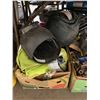 Image 2 : 4 BOXES OF ASSORTED ELECTRICAL CABLES, SUBMERSIBLE PUMPS, STRAPS, ELECTRIC MOTOR, & WELDING GEAR