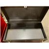 Image 2 : GREY / RED METAL 3 DRAWER TOP TOOL BOX, SINGLE DOOR MOBILE BOTTOM TOOL BOX & CONTENTS