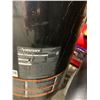 Image 2 : HUSKY VERTICAL PORTABLE AIR STORAGE TANK