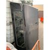 Image 2 : BLACK FORD F-150 6' REGULAR CAB TRUCK CANOPY