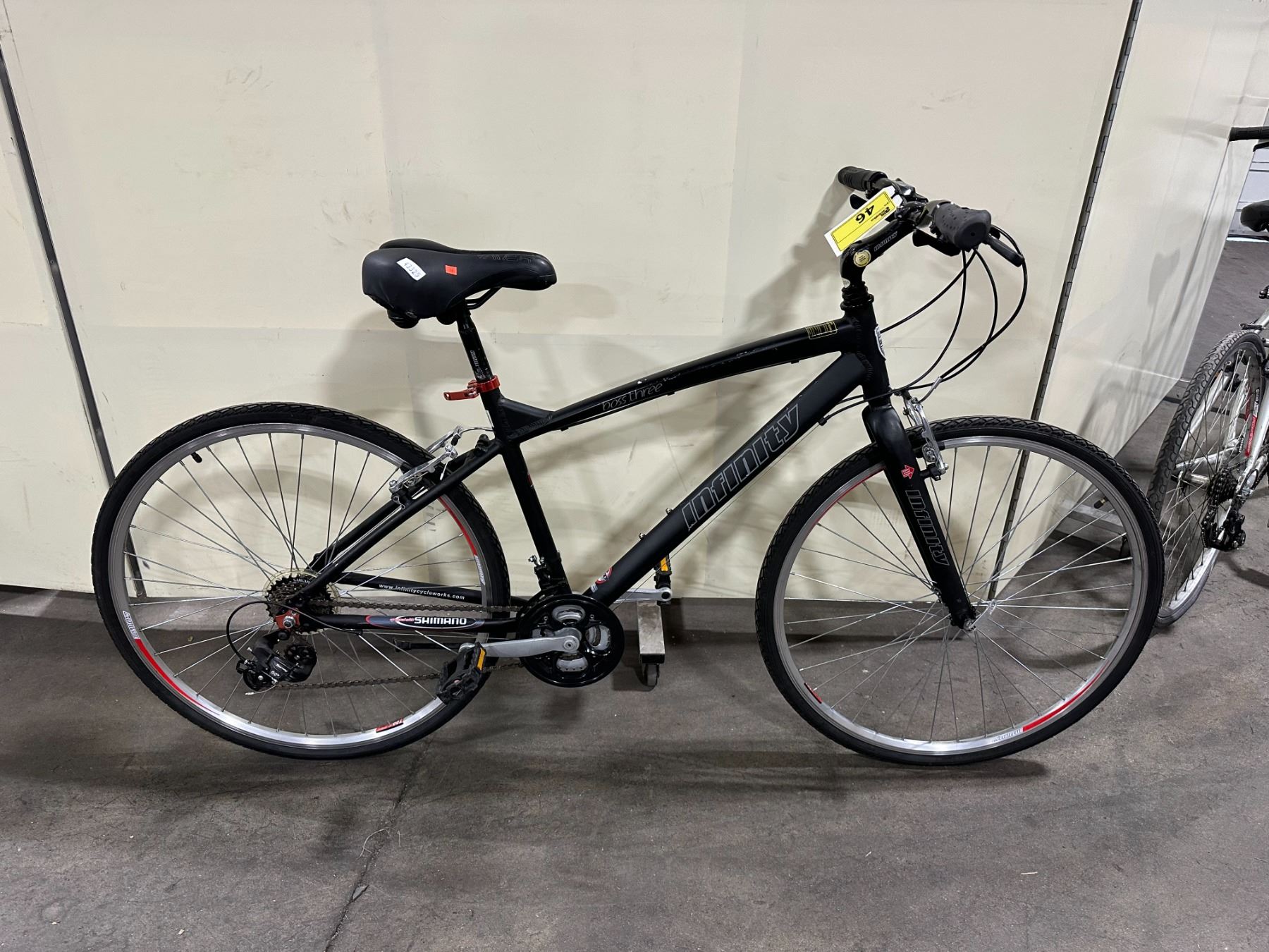 INFINITY BOSS THREE BLACK 21 SPEED MOUNTAIN BIKE