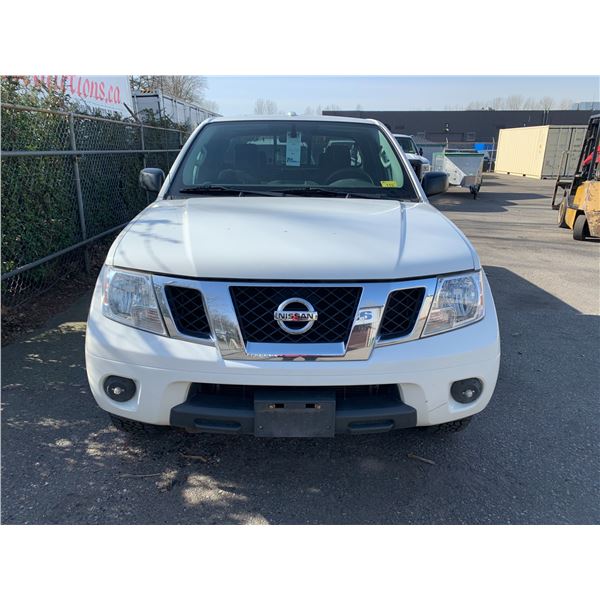 2014 NISSAN FRONTIER, 4DR SV 4X4 EXTENDED CAB, WHITE, VIN 1N6AD0CW0EN748151