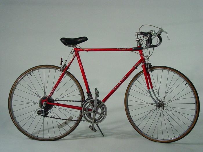 schwinn street bike