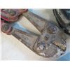 Image 8 : Multiple EasySqueegee 15-20 WFT Mils Blades, Alblon Caulk Spatulas, Wire Cutters, Pole Sanders, etc