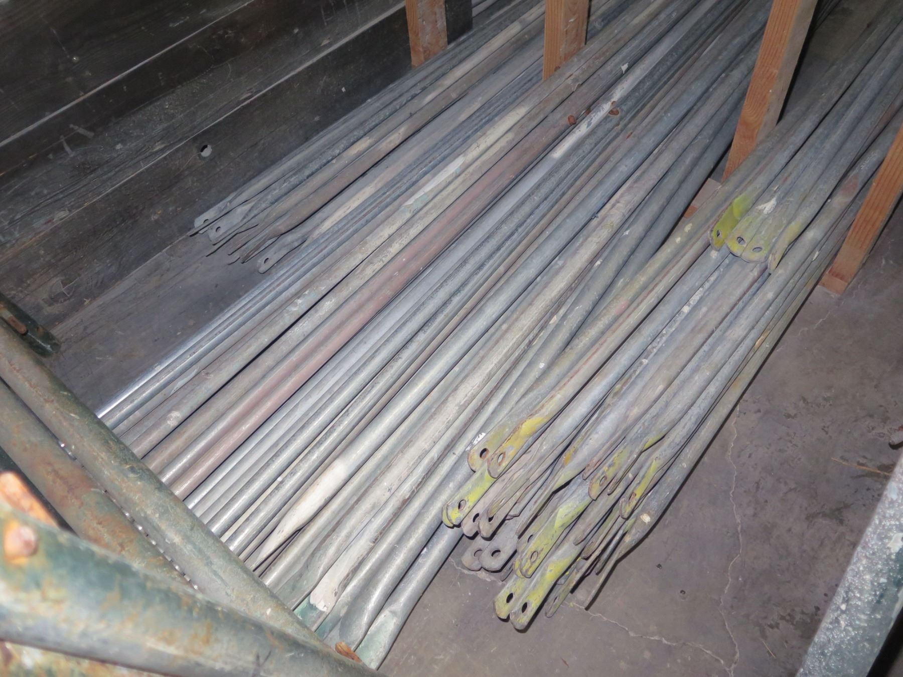 Multiple Large Scaffolding Sections, Misc Pieces & Threaded Rod Bases