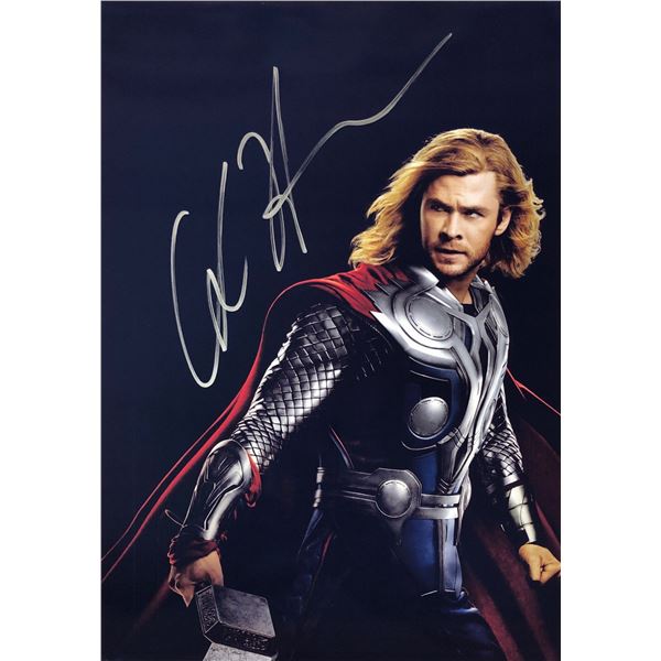 Avenger Photo Chris Hemsworth Autographed Signed
