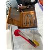 Image 1 : Cheese board and kitchen items