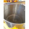 Image 2 : Stock pot