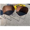 Image 1 : 2 vintage stools need tlc