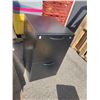Image 1 : File cabinet