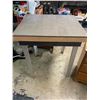 Image 2 : Tattoo tracing table or work table