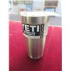 Image 1 : Yeti Rambler S/S 20 oz. Tumbler