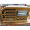 Image 2 : 4-Vintage Radios - 4 X $