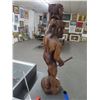 Image 3 : The New King Carved Wood Statue