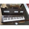 Image 1 : Yamaha Electric Keyboard