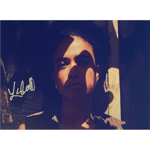 Autograph Signed  Walking Dead Photo