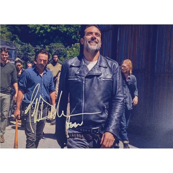 Autograph Signed  Walking Dead Photo