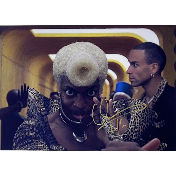 Autograph Signed Fifth Elements Photo