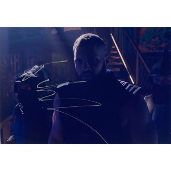 Autograph Signed Shang Chi Photo