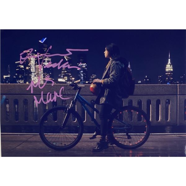 Autograph Signed Ms Marvel Photo