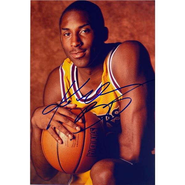 Autograph Signed Kobe Bryant Photo