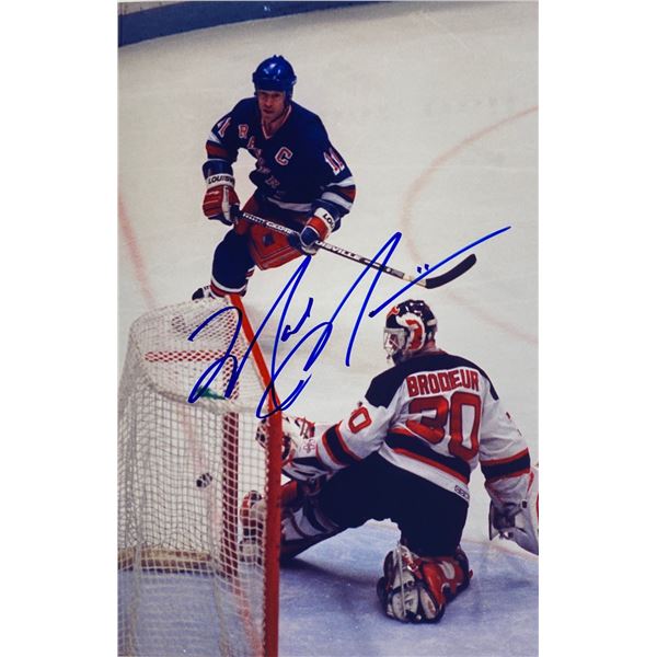 Autograph Signed Mark Messier Photo